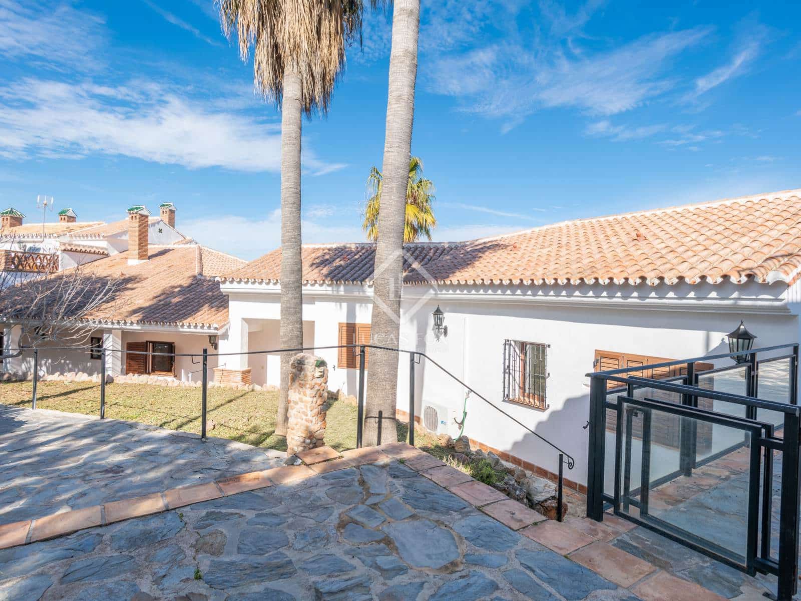 13 sypialnia Willa na sprzedaż w Alhaurin el Grande z basenem garażem - 2 850 000 € (Ref: 7897263)