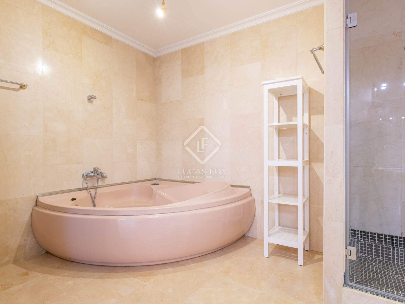 13 sypialnia Willa na sprzedaż w Alhaurin el Grande z basenem garażem - 2 850 000 € (Ref: 7897263)