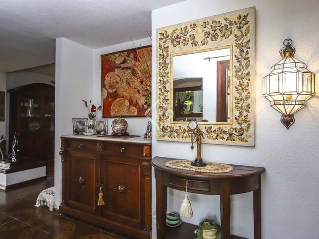 5 bedroom Villa for sale in El Vendrell with pool garage - € 1,280,000 (Ref: 7897296)