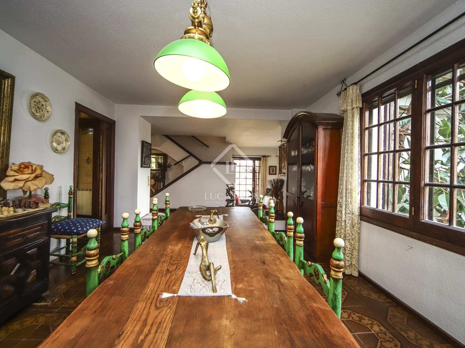 5 soveværelse Villa til salg i El Vendrell med swimmingpool garage - € 1.280.000 (Ref: 7897296)