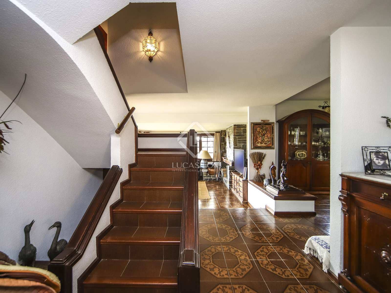 5 soveværelse Villa til salg i El Vendrell med swimmingpool garage - € 1.280.000 (Ref: 7897296)