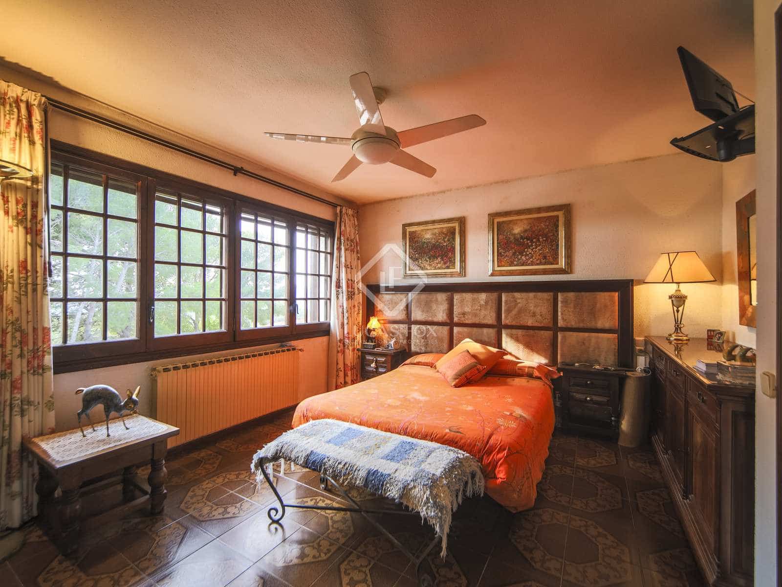 5 soveværelse Villa til salg i El Vendrell med swimmingpool garage - € 1.280.000 (Ref: 7897296)