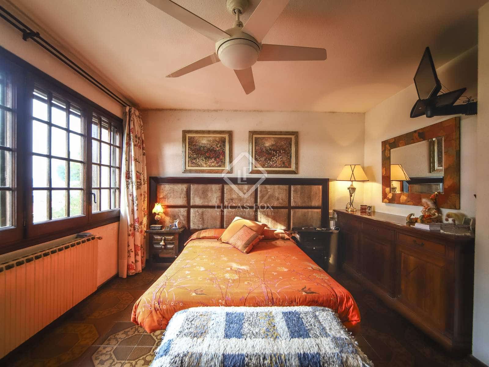 5 soveværelse Villa til salg i El Vendrell med swimmingpool garage - € 1.280.000 (Ref: 7897296)