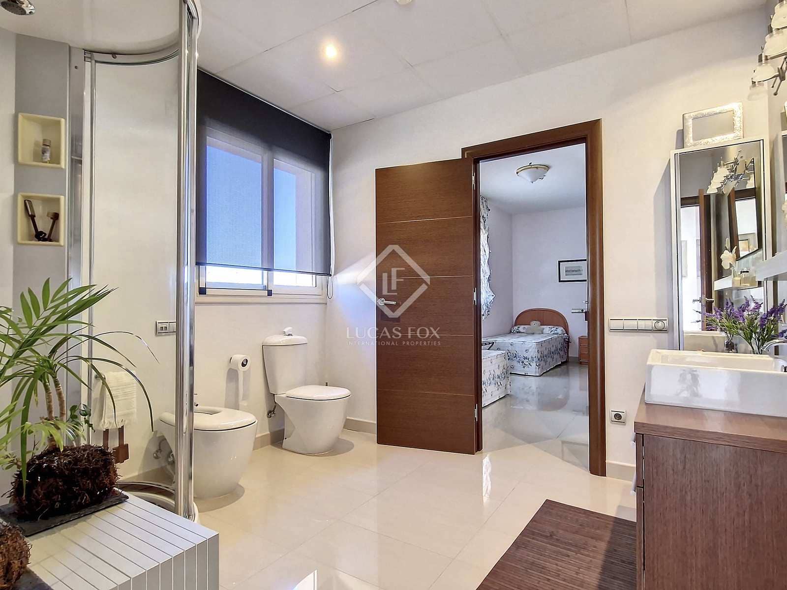 5 soveværelse Villa til salg i Cunit med swimmingpool garage - € 1.580.000 (Ref: 7897298)