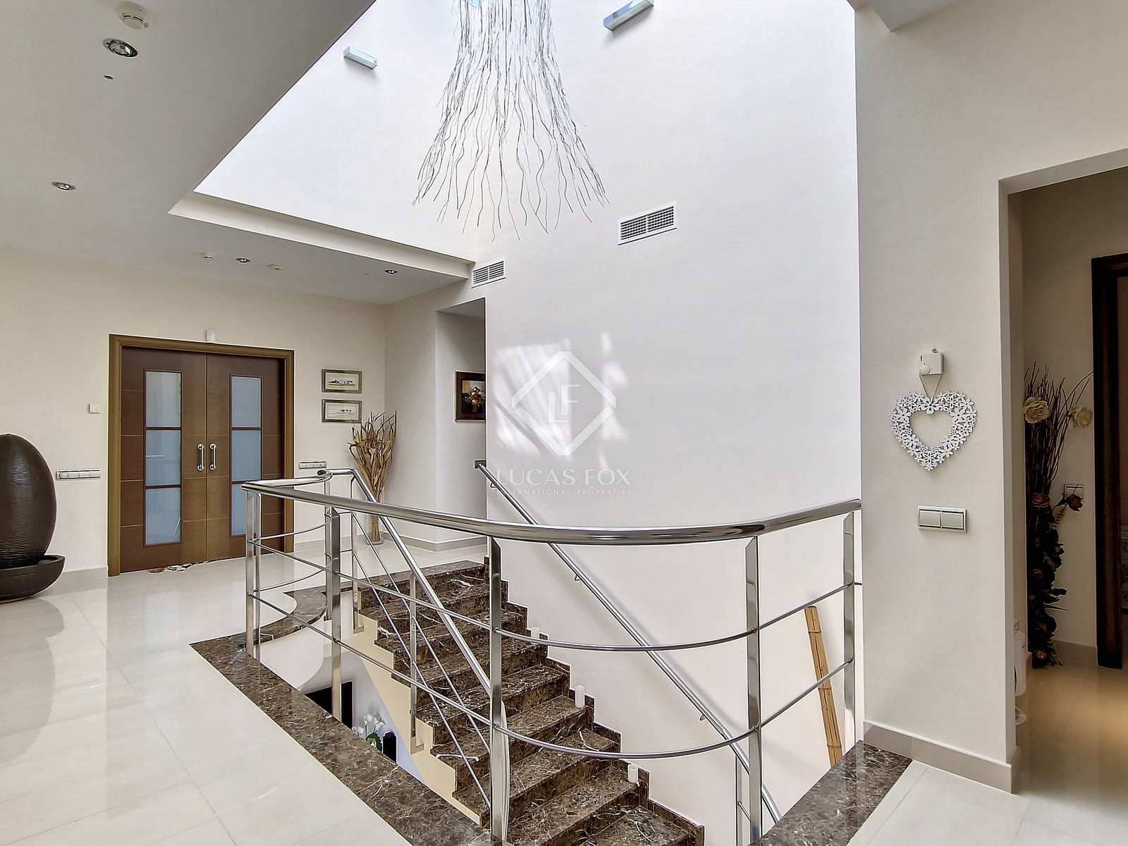 5 soveværelse Villa til salg i Cunit med swimmingpool garage - € 1.580.000 (Ref: 7897298)