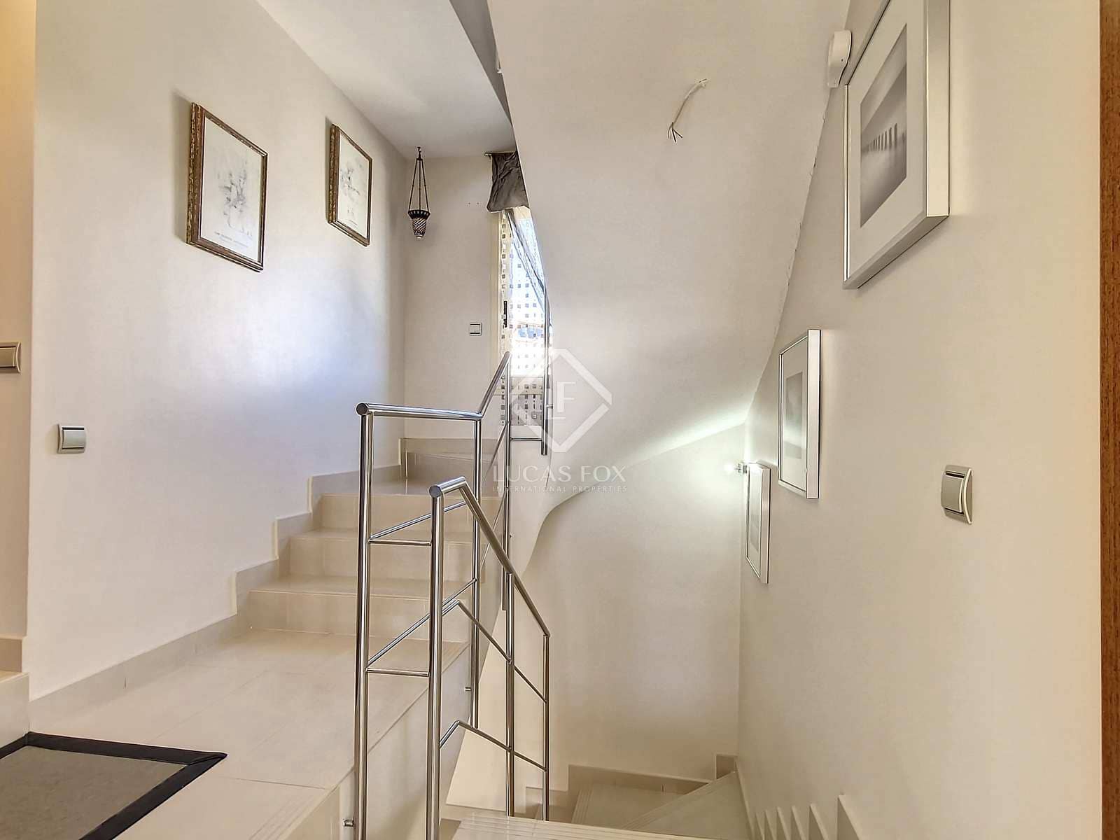 5 soveværelse Villa til salg i Cunit med swimmingpool garage - € 1.580.000 (Ref: 7897298)