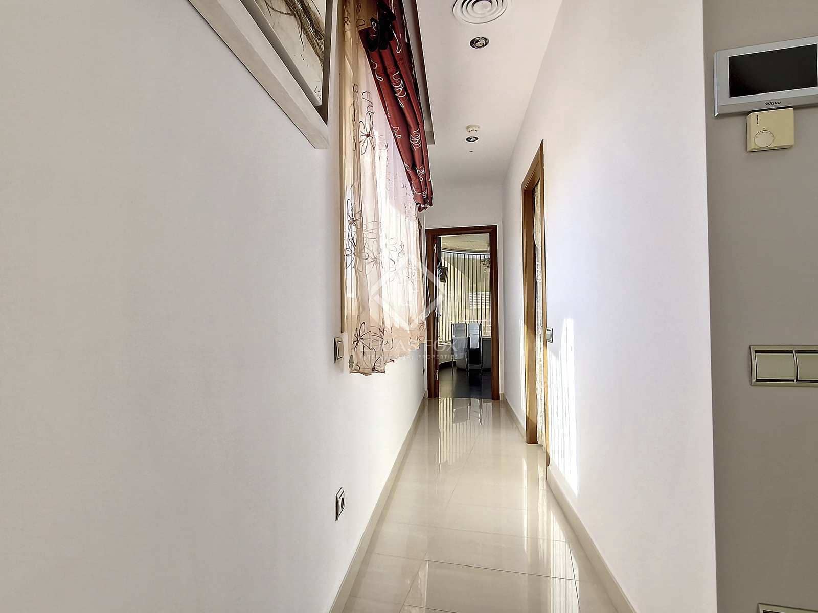 5 soveværelse Villa til salg i Cunit med swimmingpool garage - € 1.580.000 (Ref: 7897298)