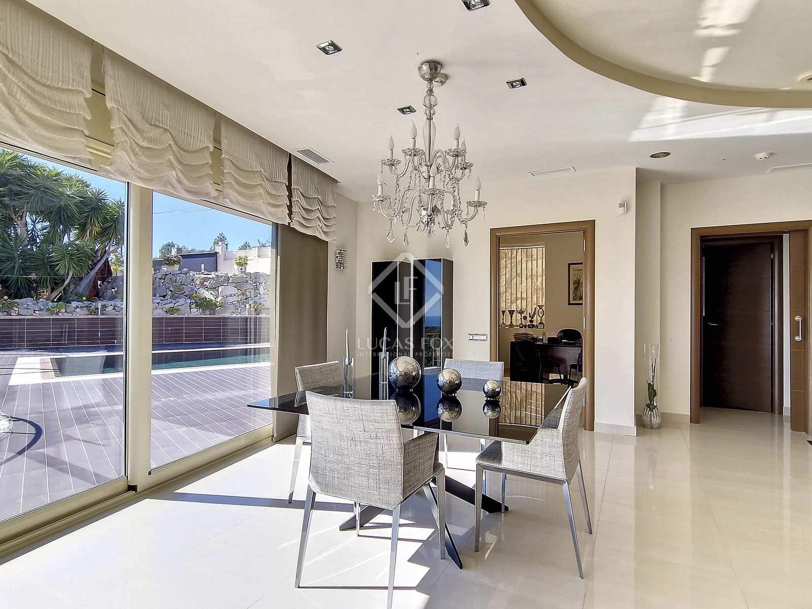 5 soveværelse Villa til salg i Cunit med swimmingpool garage - € 1.580.000 (Ref: 7897298)