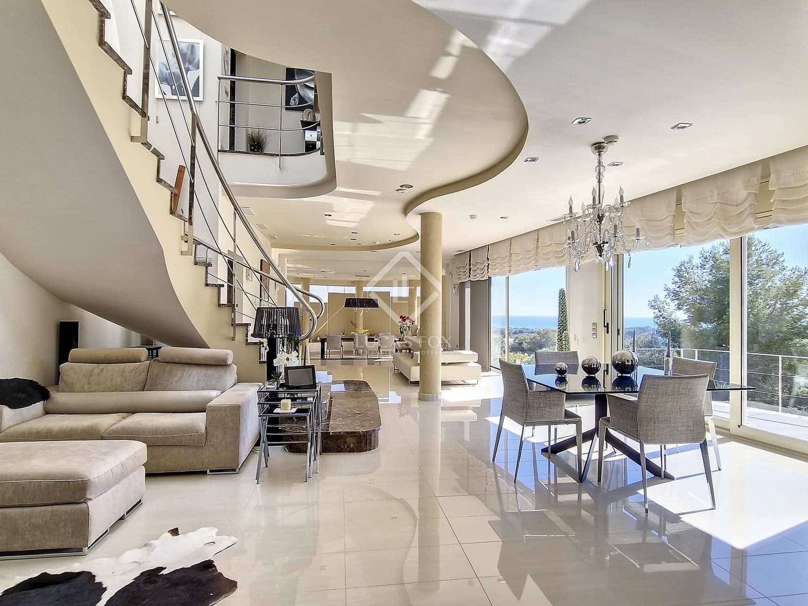 5 soveværelse Villa til salg i Cunit med swimmingpool garage - € 1.580.000 (Ref: 7897298)