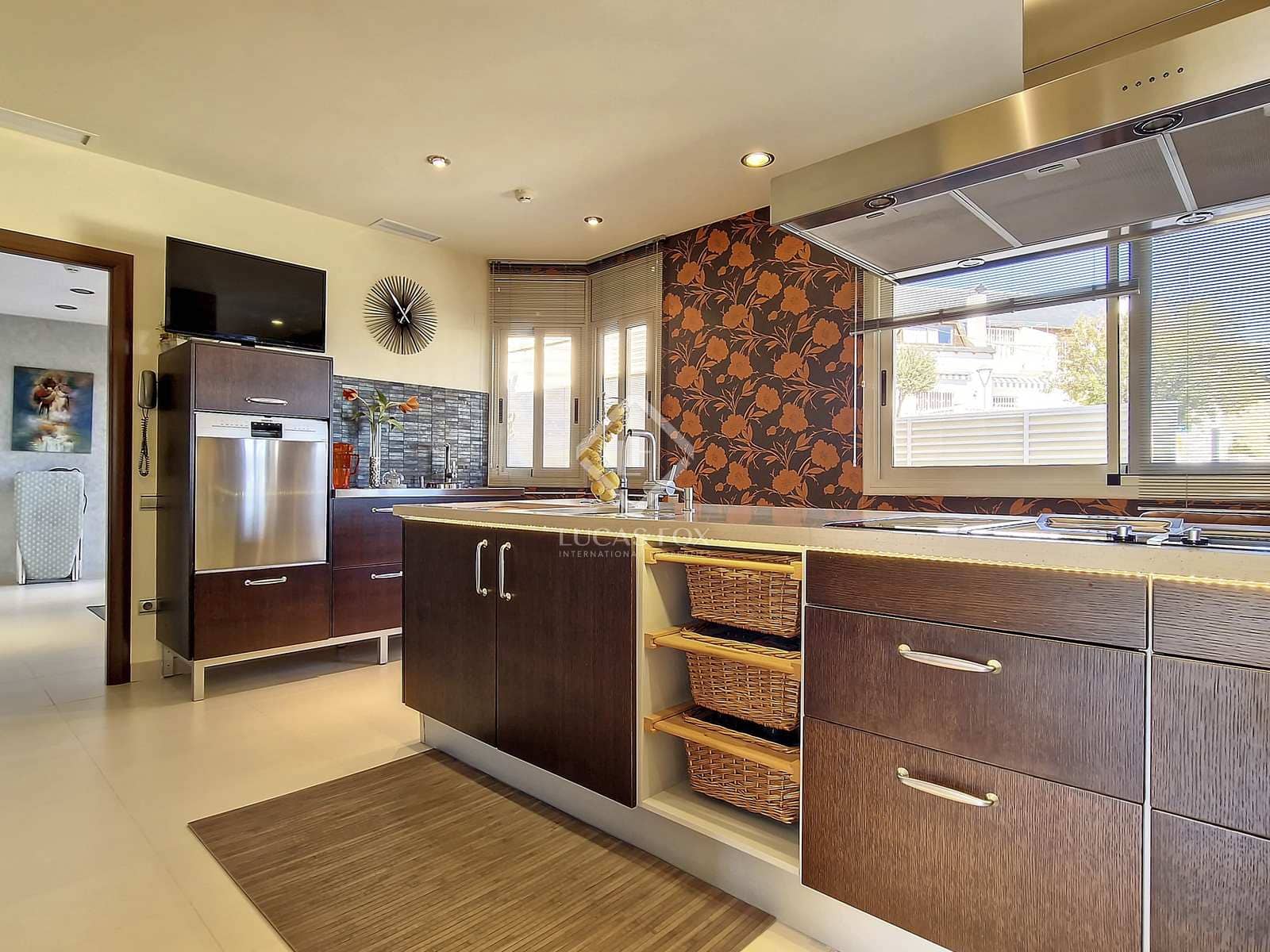 5 soveværelse Villa til salg i Cunit med swimmingpool garage - € 1.580.000 (Ref: 7897298)