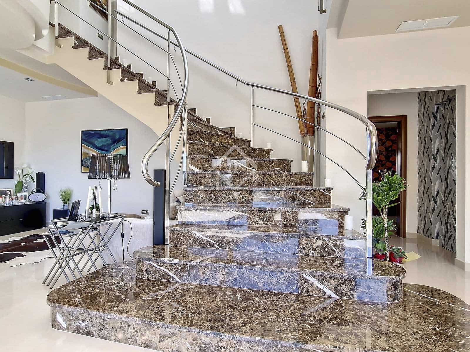 5 soveværelse Villa til salg i Cunit med swimmingpool garage - € 1.580.000 (Ref: 7897298)