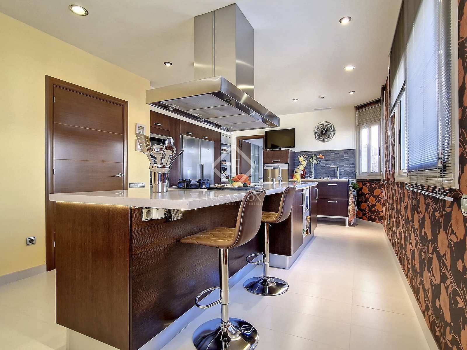 5 soveværelse Villa til salg i Cunit med swimmingpool garage - € 1.580.000 (Ref: 7897298)