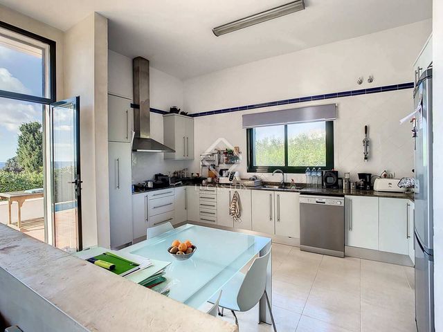 4 soveværelse Villa til salg i San Luis / Sant Lluís med swimmingpool - € 1.450.000 (Ref: 7897347)
