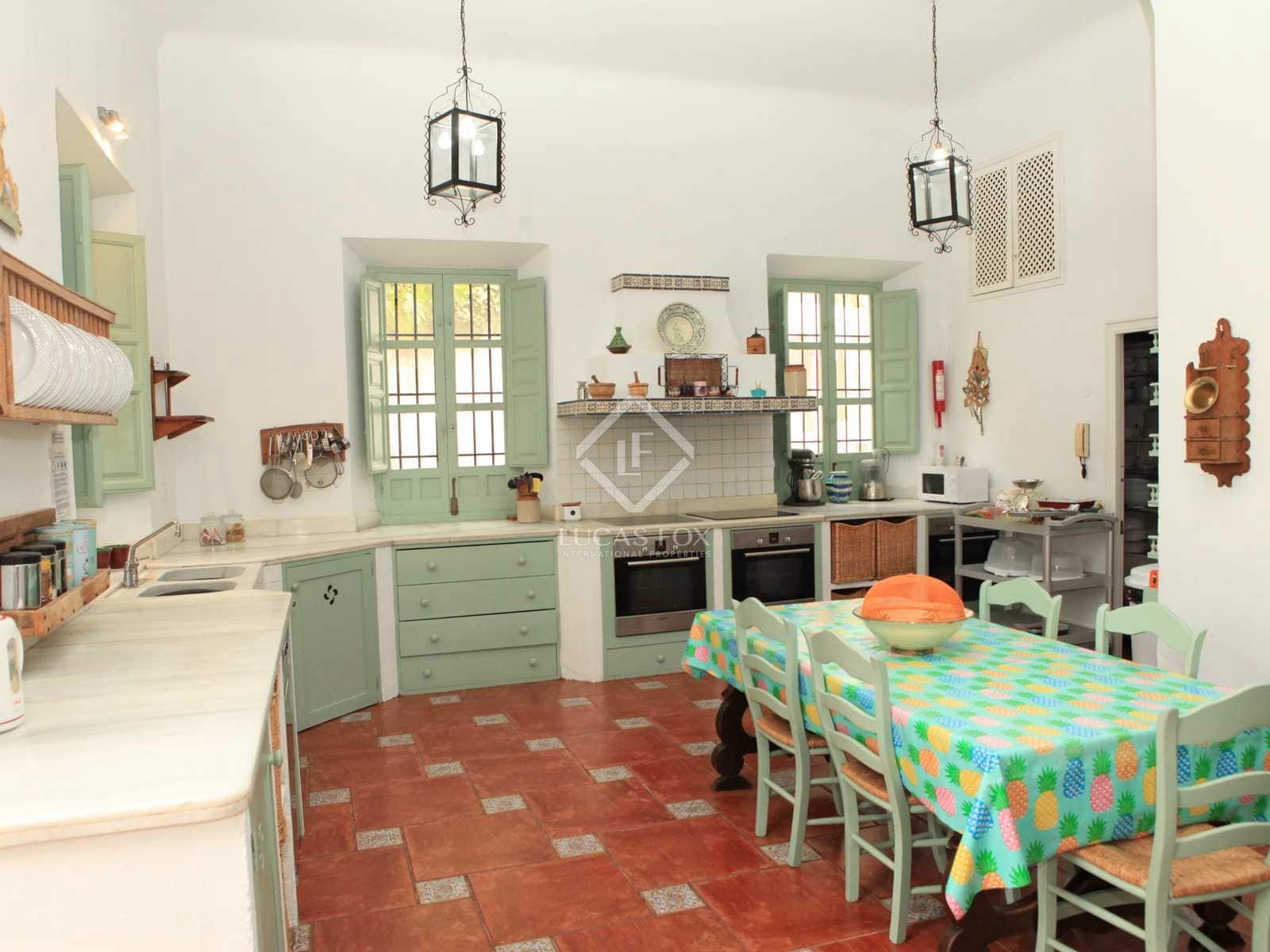 14 soverom Finca/Herregård til salgs i Otivar med svømmebasseng garasje - € 3 495 000 (Ref: 7898697)