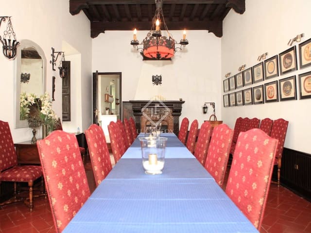 14 sypialnia Finka/Dom wiejski na sprzedaż w Otívar z basenem garażem - 3 495 000 € (Ref: 7898697)