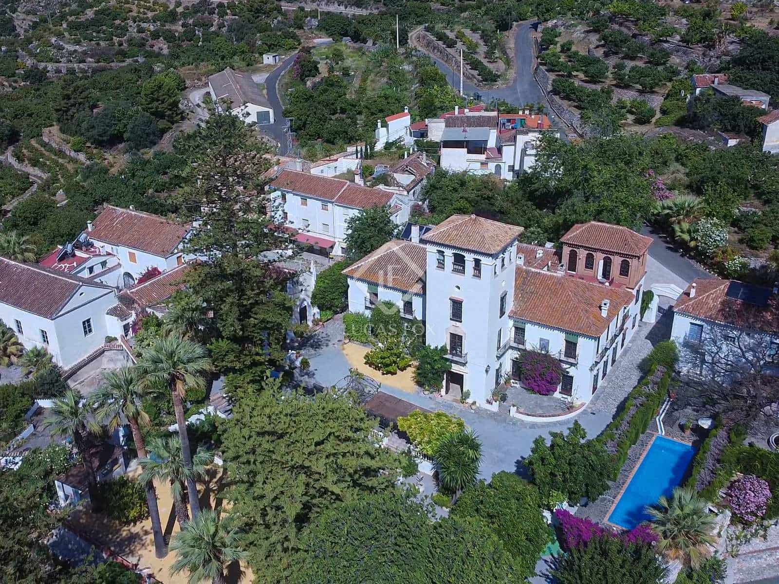 14 soverom Finca/Herregård til salgs i Otivar med svømmebasseng garasje - € 3 495 000 (Ref: 7898697)