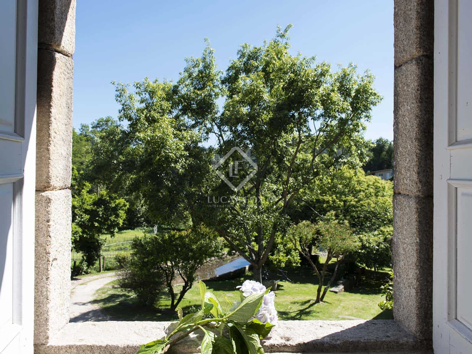 9 slaapkamer Finca/Landhuis te koop in Marcon met garage - € 1.500.000 (Ref: 7898700)