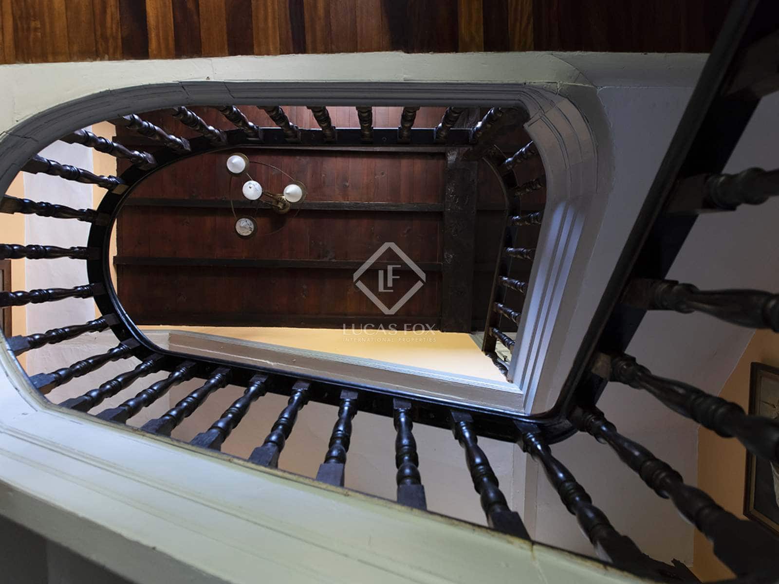 9 slaapkamer Finca/Landhuis te koop in Marcon met garage - € 1.500.000 (Ref: 7898700)