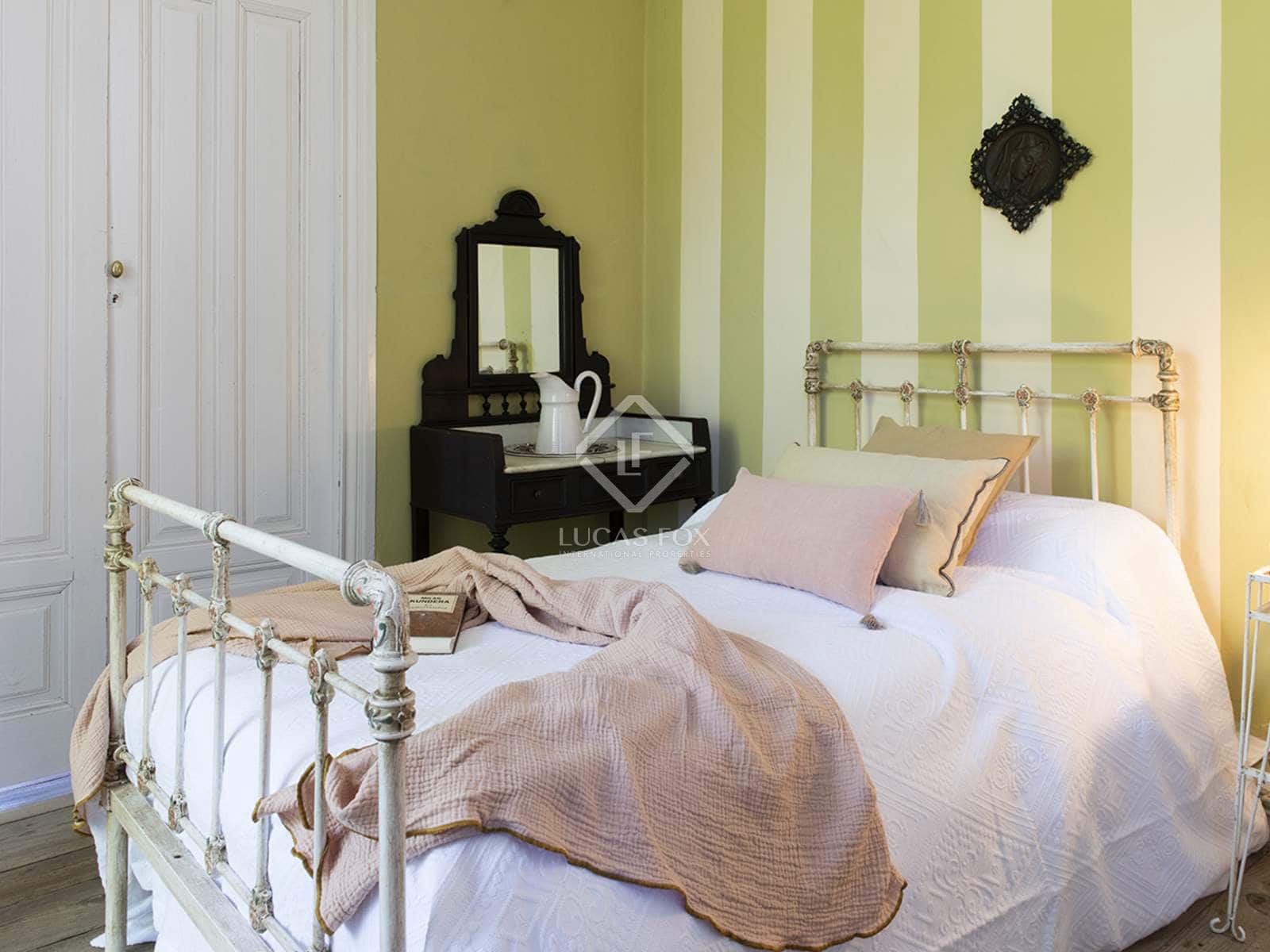 9 slaapkamer Finca/Landhuis te koop in Marcon met garage - € 1.500.000 (Ref: 7898700)