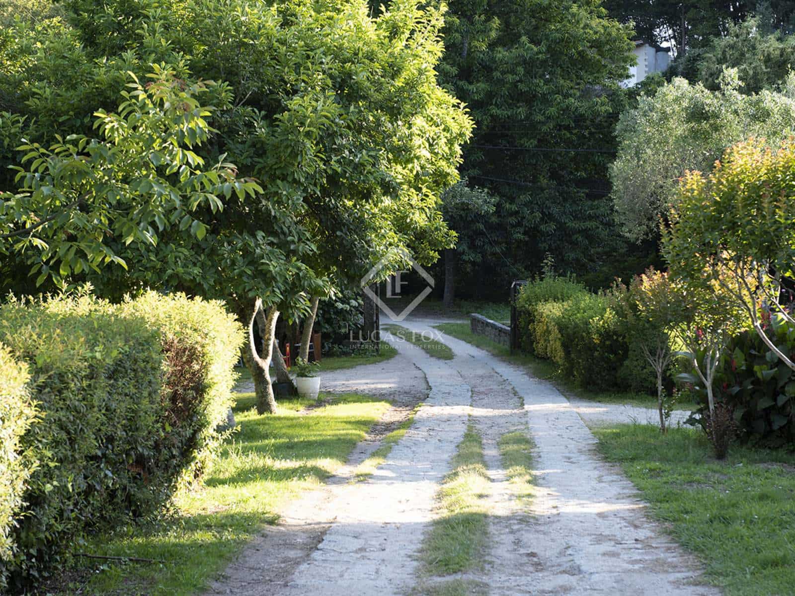 9 slaapkamer Finca/Landhuis te koop in Marcon met garage - € 1.500.000 (Ref: 7898700)