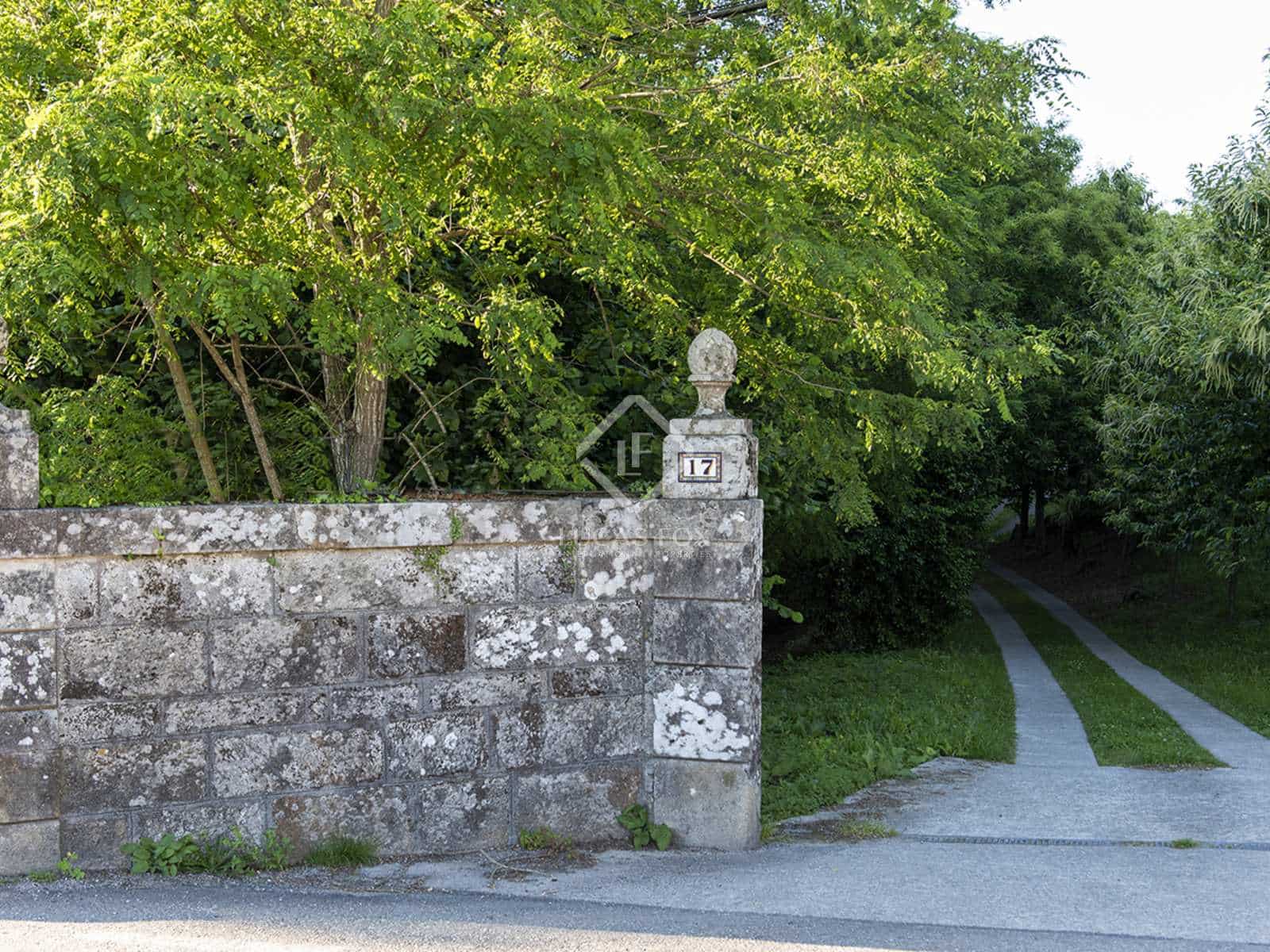 9 slaapkamer Finca/Landhuis te koop in Marcon met garage - € 1.500.000 (Ref: 7898700)