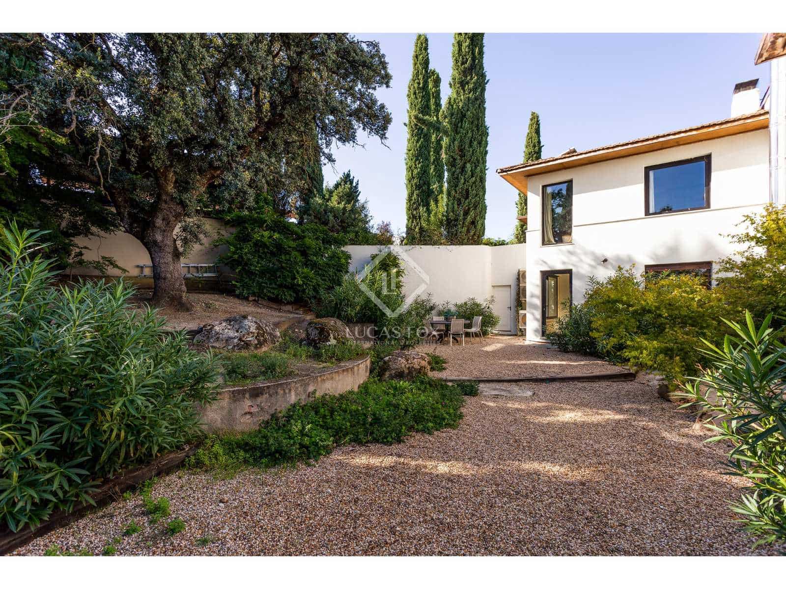 6 soveværelse Villa til salg i Madrid by med swimmingpool garage - € 2.190.000 (Ref: 7898705)