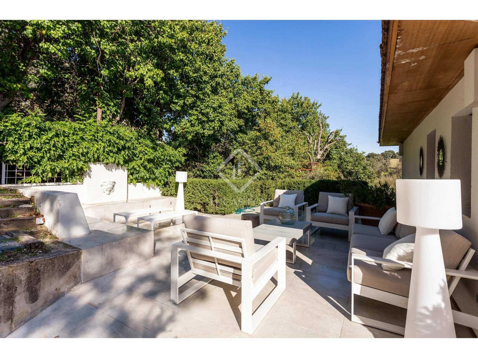 6 soveværelse Villa til salg i Madrid by med swimmingpool garage - € 2.190.000 (Ref: 7898705)