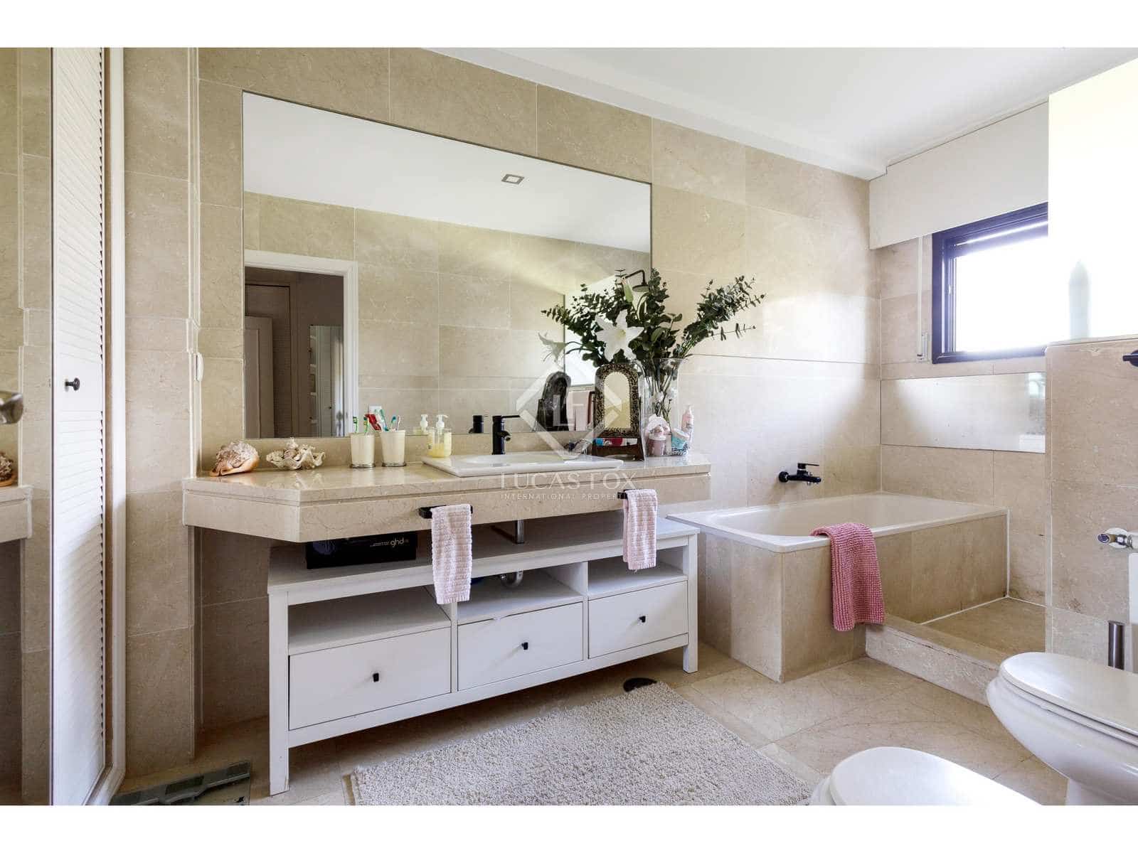 6 soveværelse Villa til salg i Madrid by med swimmingpool garage - € 2.190.000 (Ref: 7898705)