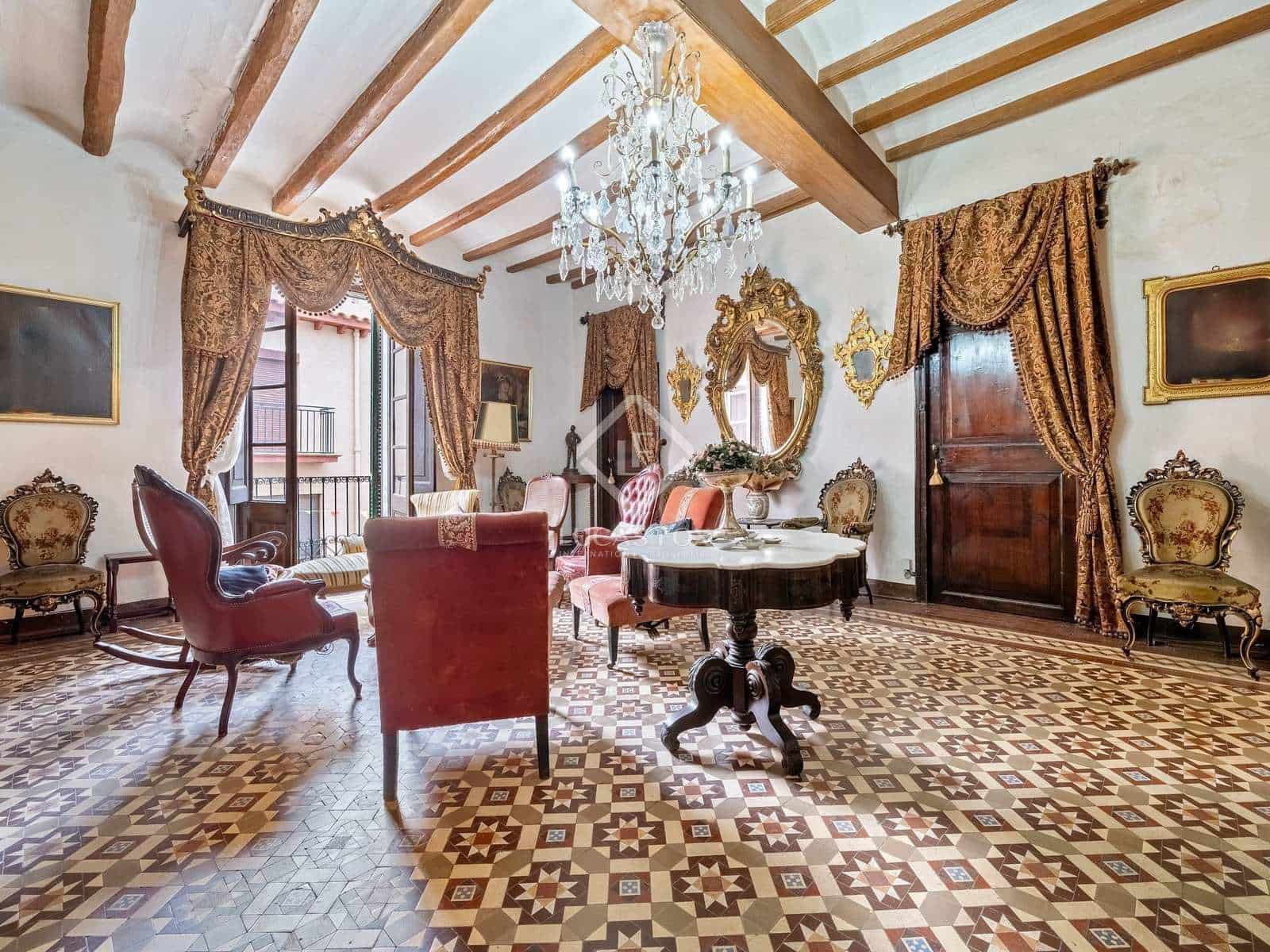 10 bedroom Villa for sale in Vinyols i els Arcs with garage - € 595,000 (Ref: 7898706)