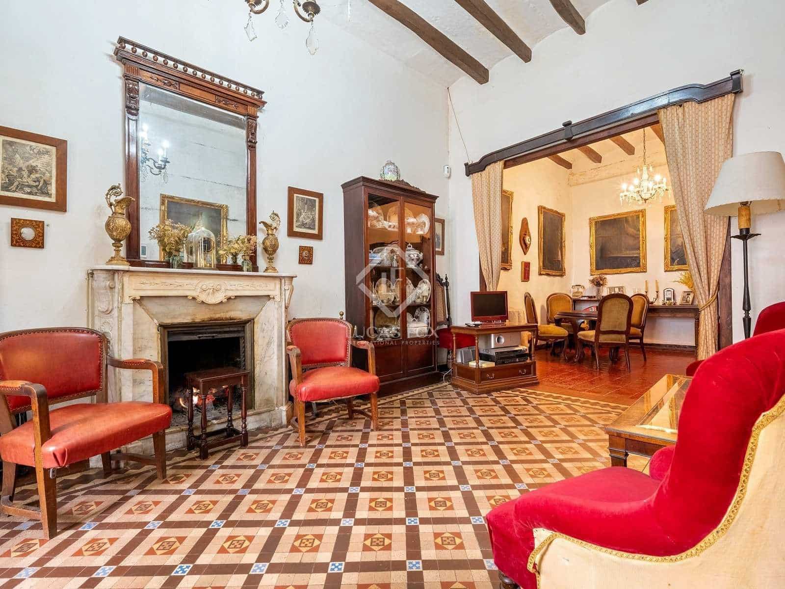 10 bedroom Villa for sale in Vinyols i els Arcs with garage - € 595,000 (Ref: 7898706)