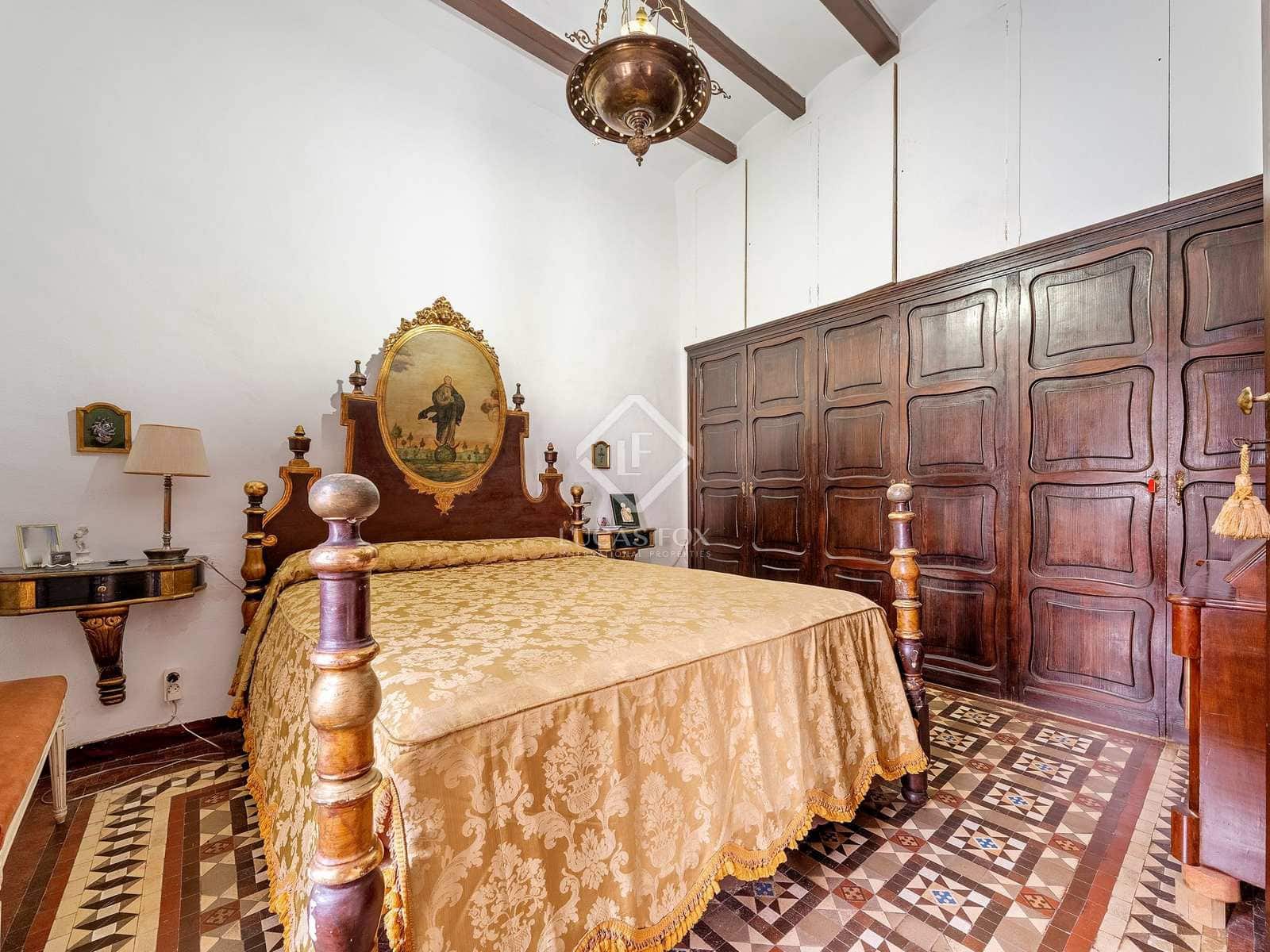 10 bedroom Villa for sale in Vinyols i els Arcs with garage - € 595,000 (Ref: 7898706)