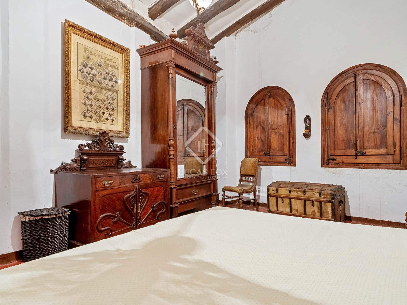 10 bedroom Villa for sale in Vinyols i els Arcs with garage - € 595,000 (Ref: 7898706)