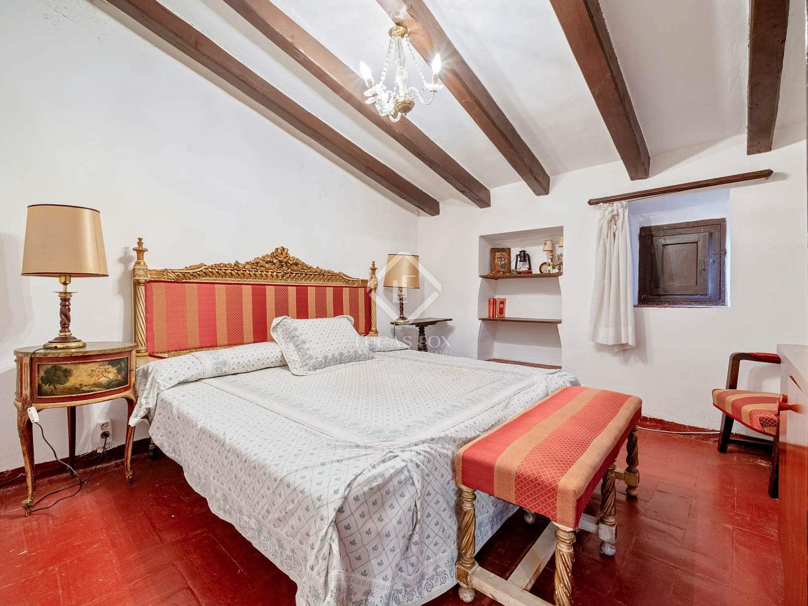 10 bedroom Villa for sale in Vinyols i els Arcs with garage - € 595,000 (Ref: 7898706)