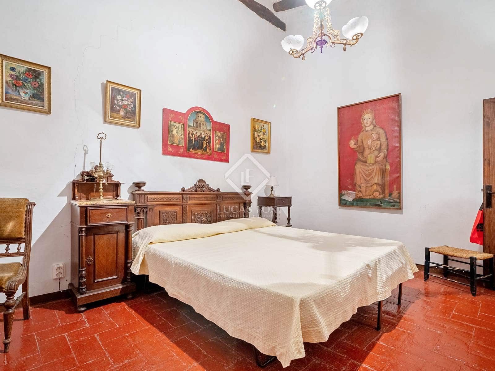 10 bedroom Villa for sale in Vinyols i els Arcs with garage - € 595,000 (Ref: 7898706)