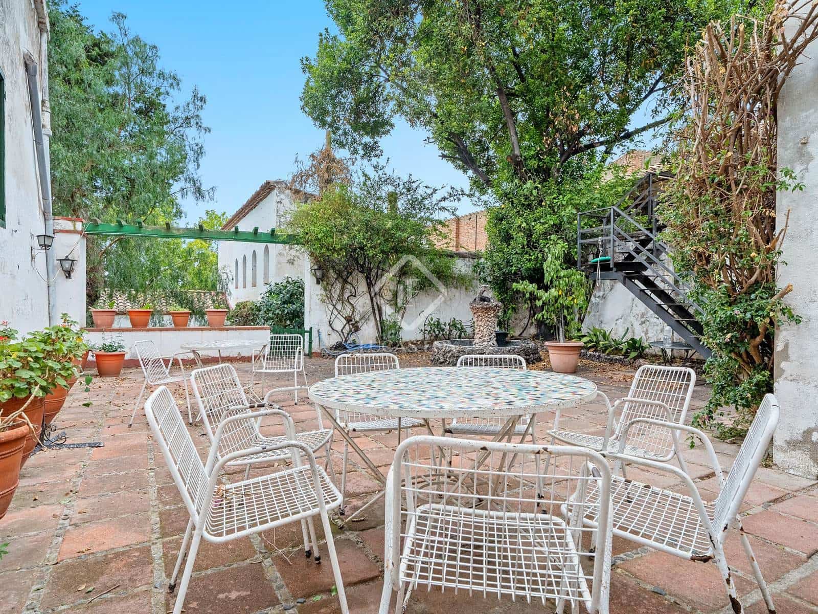 10 bedroom Villa for sale in Vinyols i els Arcs with garage - € 595,000 (Ref: 7898706)