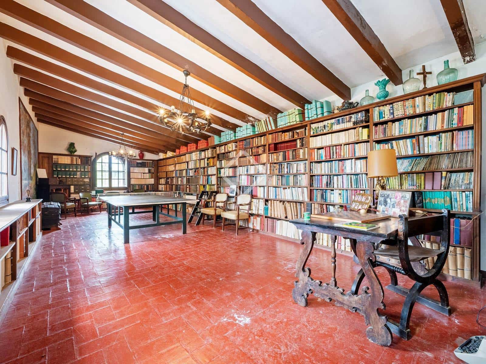 10 bedroom Villa for sale in Vinyols i els Arcs with garage - € 595,000 (Ref: 7898706)