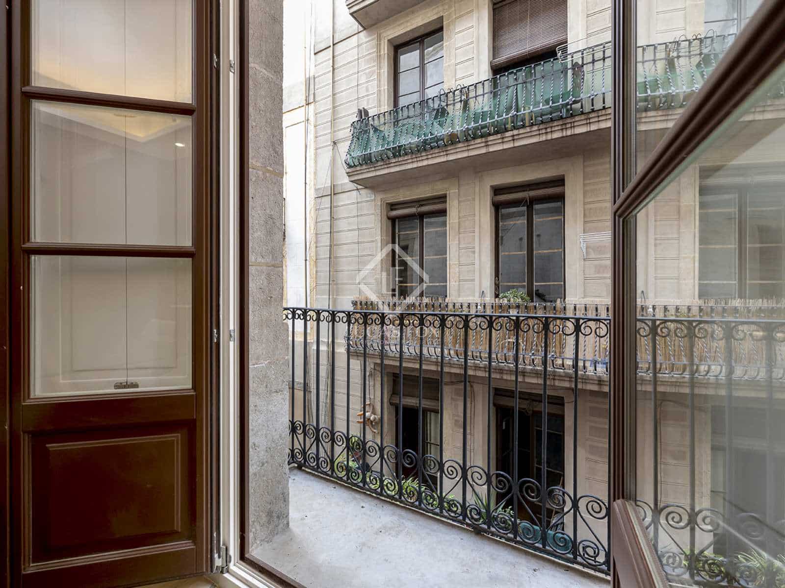 2 sovrum Lägenhet att hyra i Barcelona stad - 2 000 € (Ref: 7898720)