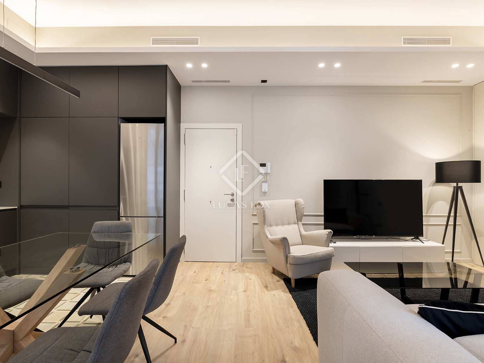 2 sovrum Lägenhet att hyra i Barcelona stad - 2 000 € (Ref: 7898720)