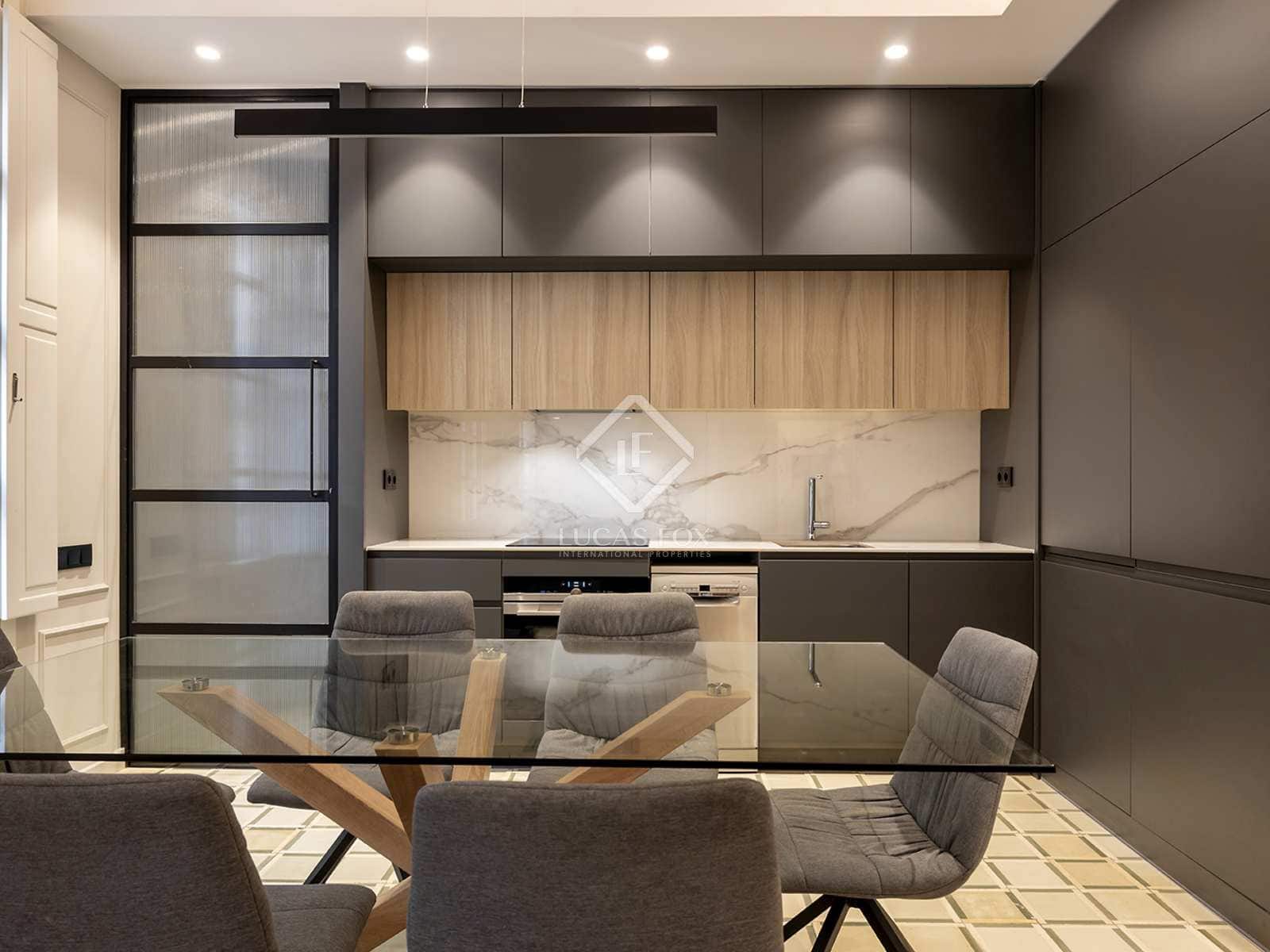 2 sovrum Lägenhet att hyra i Barcelona stad - 2 000 € (Ref: 7898720)