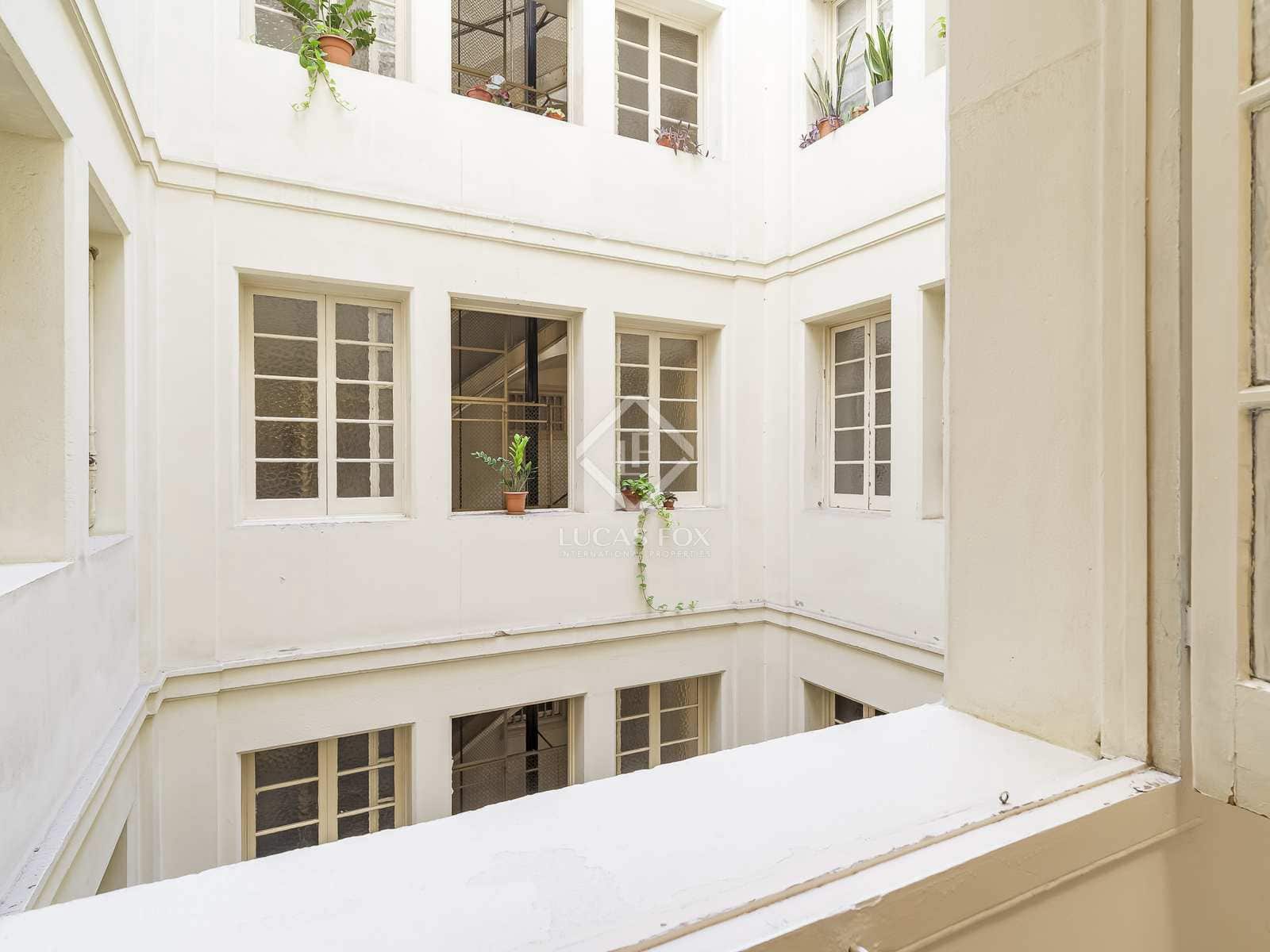 3 bedroom Apartment for rent in Barcelona city - € 1,900 (Ref: 7898723)