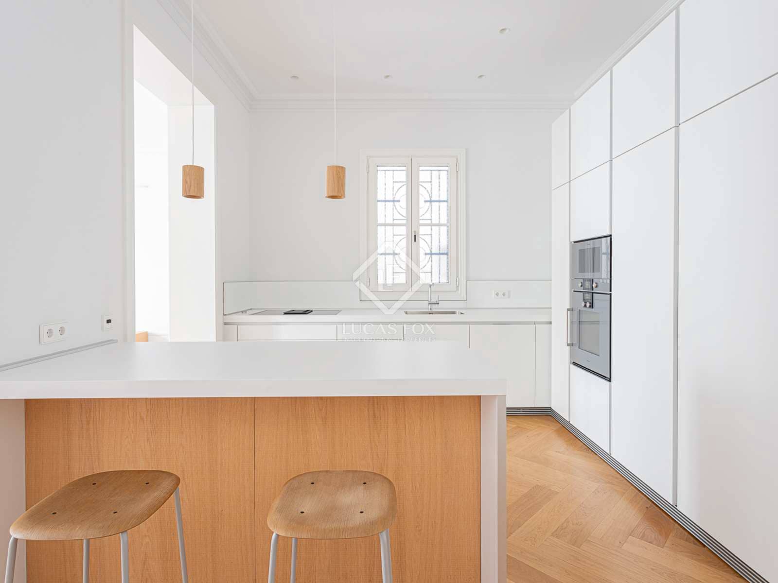 3 bedroom Apartment for rent in Barcelona city with pool - € 9,000 (Ref: 7898731)