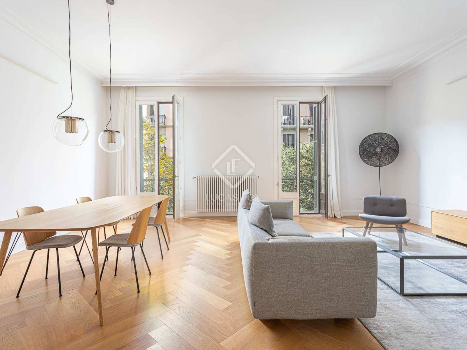 3 bedroom Apartment for rent in Barcelona city with pool - € 9,000 (Ref: 7898731)