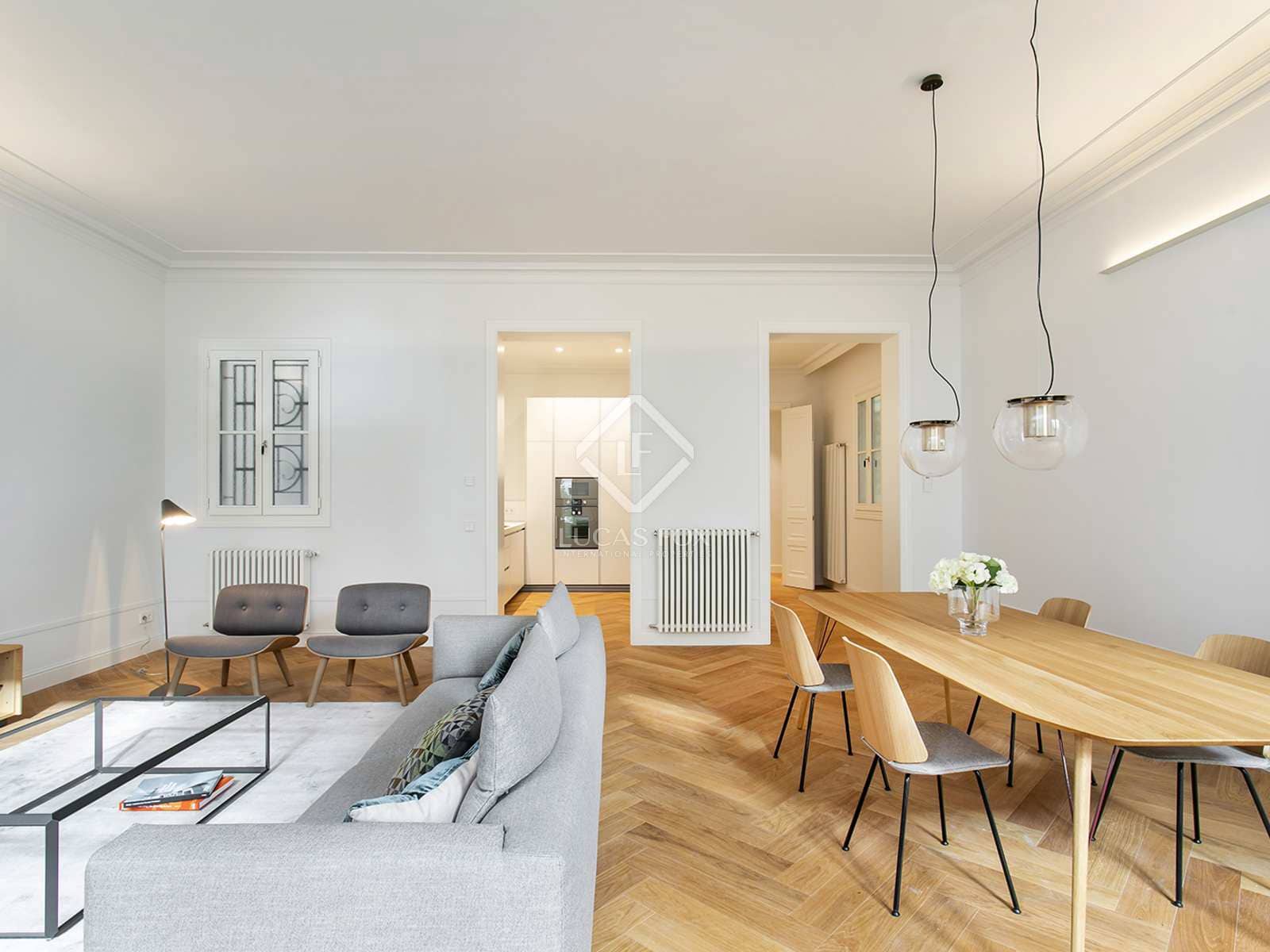 3 bedroom Apartment for rent in Barcelona city with pool - € 9,000 (Ref: 7898731)