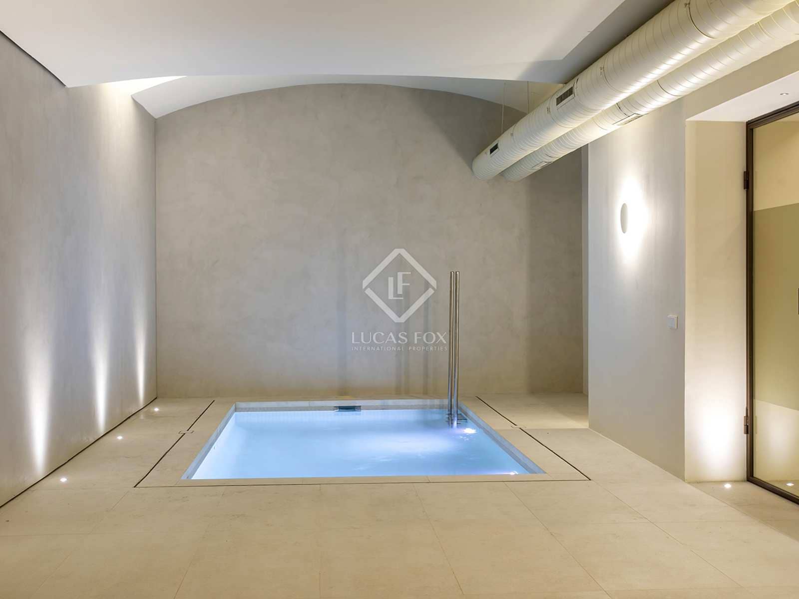 3 bedroom Apartment for rent in Barcelona city with pool - € 9,000 (Ref: 7898731)