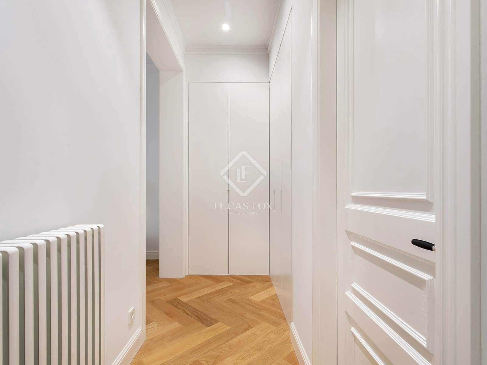 3 bedroom Apartment for rent in Barcelona city with pool - € 9,000 (Ref: 7898731)