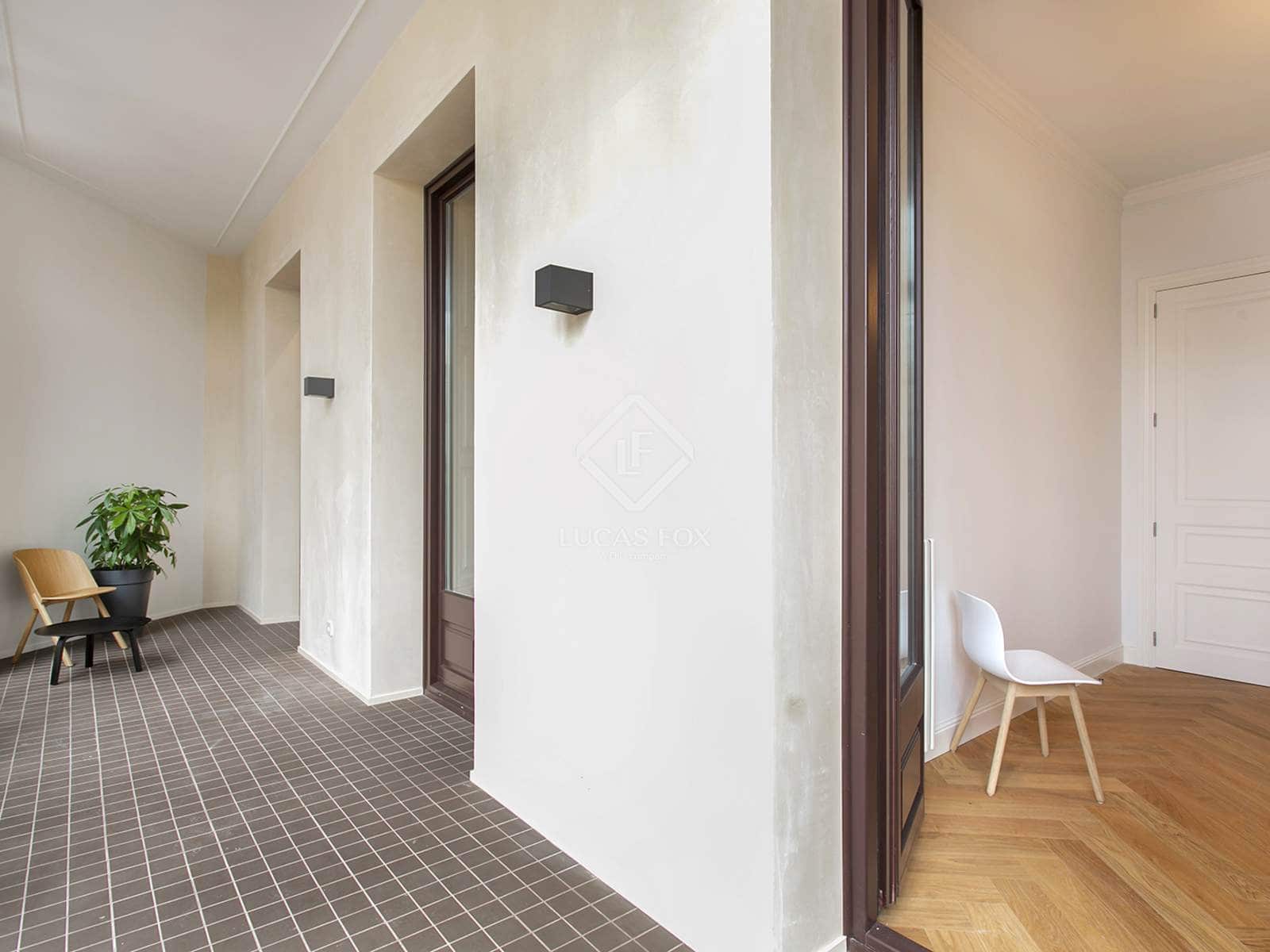 3 bedroom Apartment for rent in Barcelona city with pool - € 9,000 (Ref: 7898731)