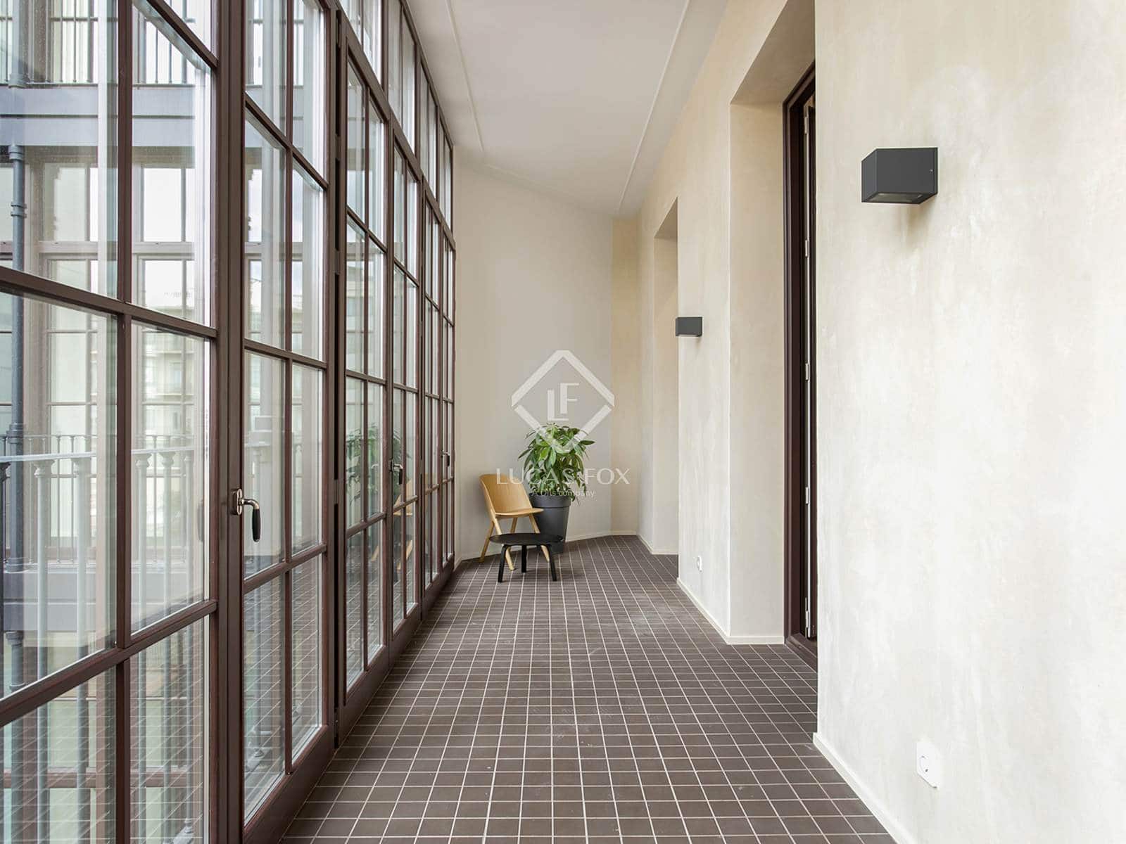 3 bedroom Apartment for rent in Barcelona city with pool - € 9,000 (Ref: 7898731)