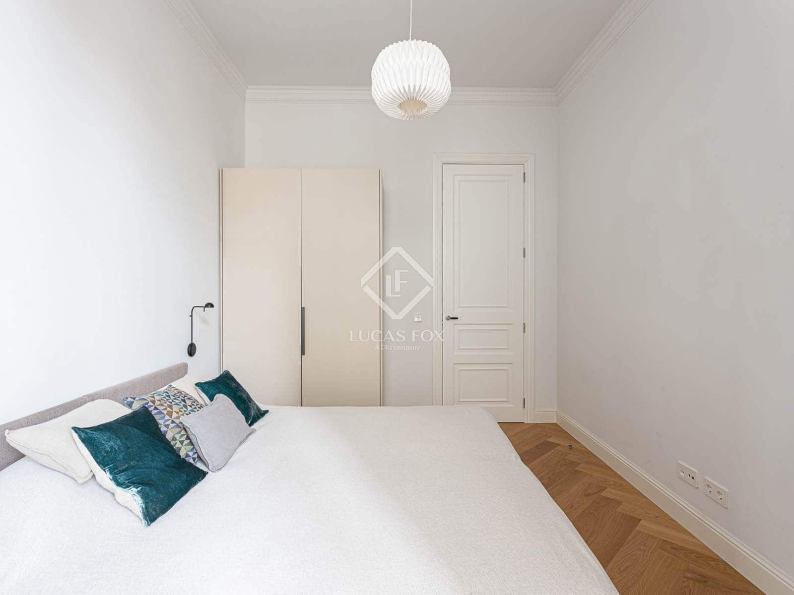 3 bedroom Apartment for rent in Barcelona city with pool - € 9,000 (Ref: 7898731)