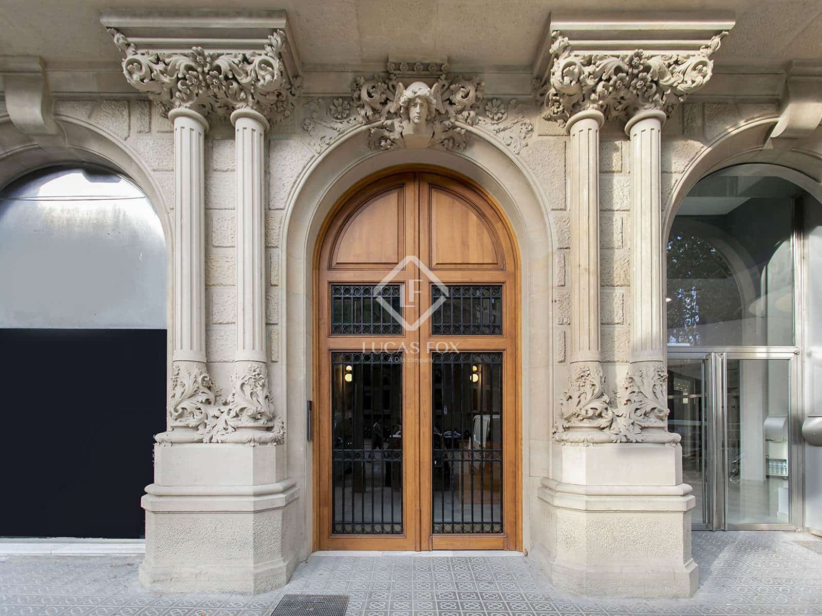 3 bedroom Apartment for rent in Barcelona city with pool - € 9,000 (Ref: 7898731)