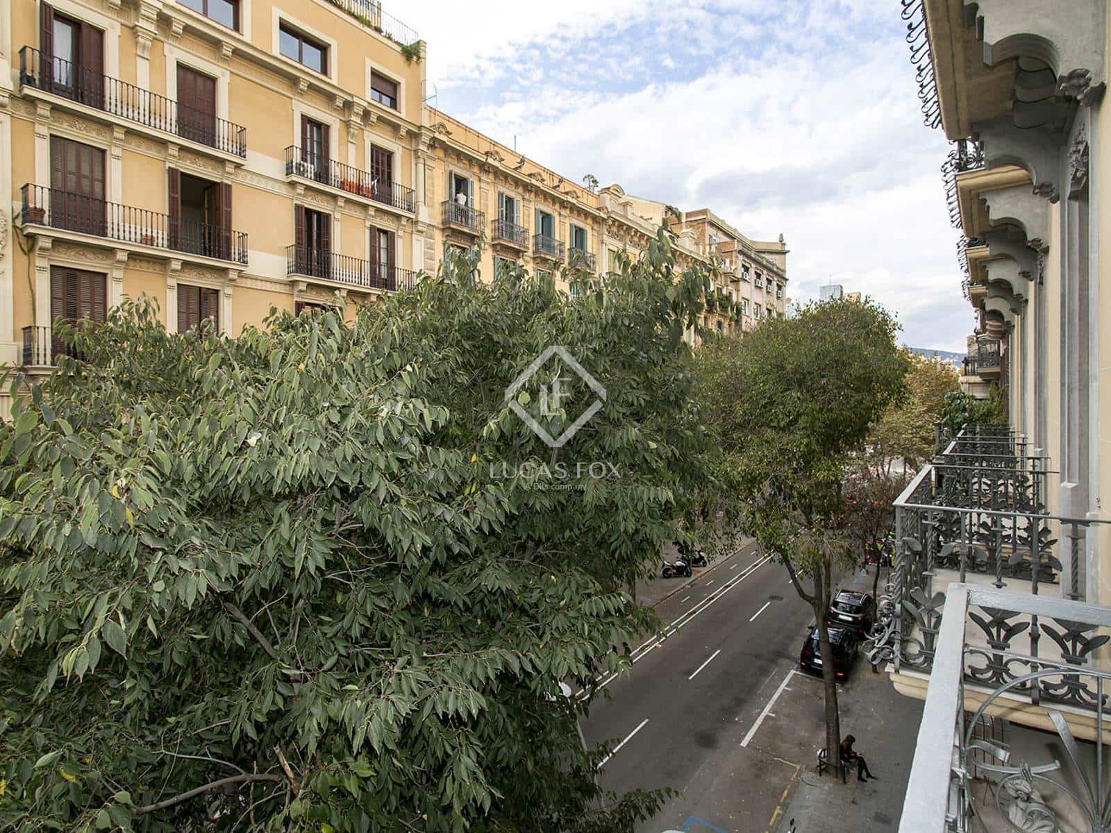 3 bedroom Apartment for rent in Barcelona city with pool - € 9,000 (Ref: 7898731)